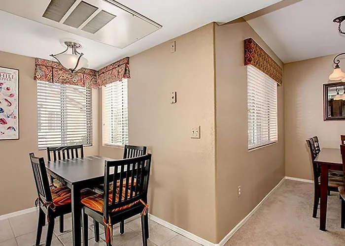 Apartment Area, Heated Pool, Hot Tub, Bbq, & Scottsdale