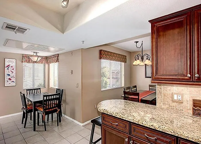 Apartment Area, Heated Pool, Hot Tub, Bbq, & *