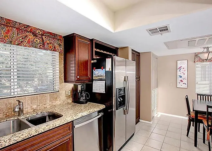 Area, Heated Pool, Hot Tub, Bbq, & Apartment Scottsdale